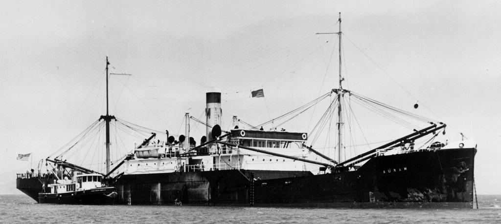 Black and white image of Makua at sea